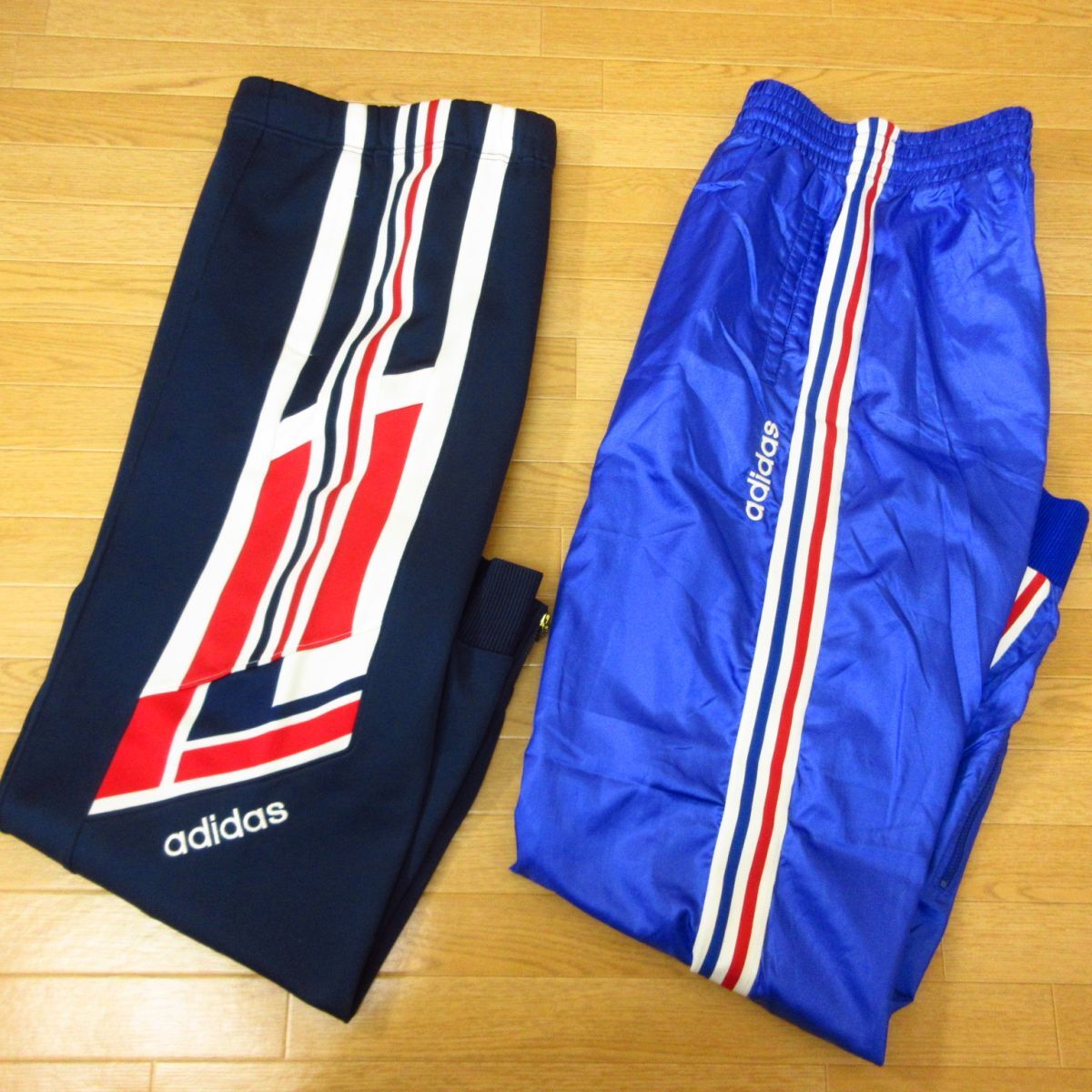 ◎希少 90s！XL 2本セット！adidas アディダス◆ジャージ&ナイロンパンツ ヴィンテージ デッドストック◆メンズ 紺x青 まとめ売り◆C1339_画像1