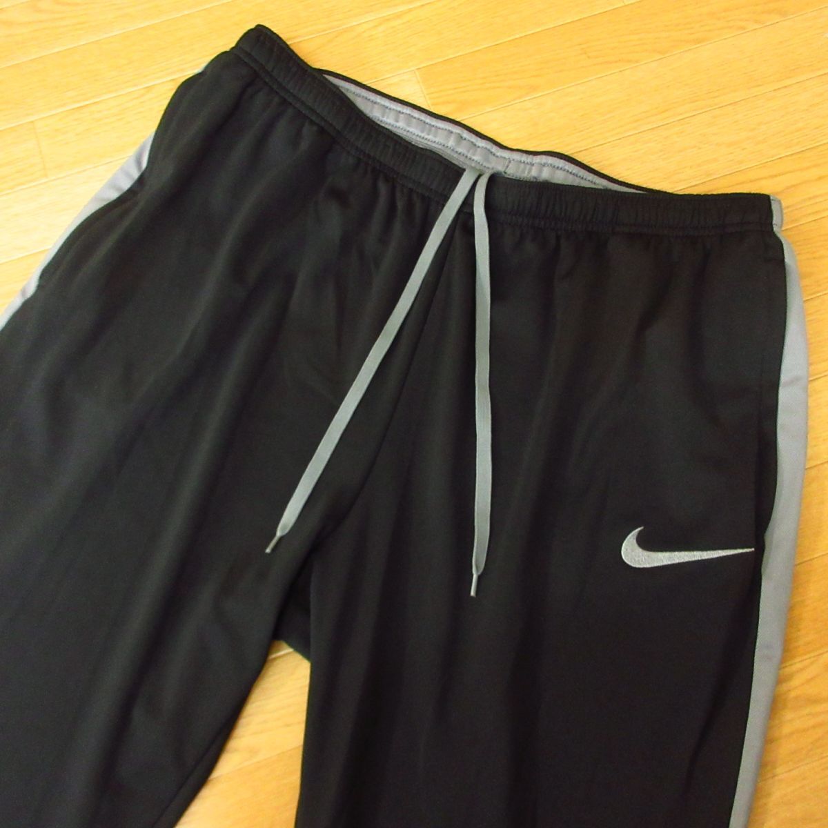 ◎NIKE ナイキ XL 上下セット！◆スウェットパーカー&テーパードパンツ◆メンズ 紺x黒◆B3937の画像6