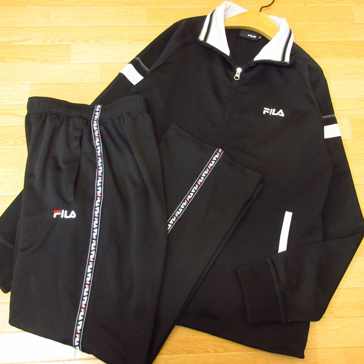 ◎使用少なめ！Lサイズ 上下セット！FILA フィラ◆ジャージ ジャケット&パンツ 丈短め！◆メンズ 黒◆B4129_画像1