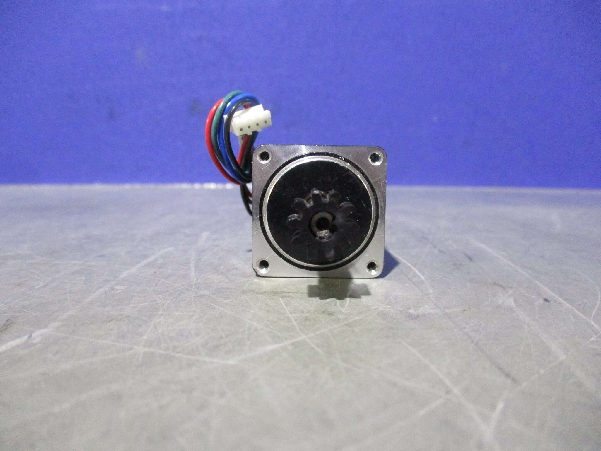 中古 NANOTEC ST2818M1004-KTEC6 STEPPER MOTOR 4.6V 0.67A (KAWR60409C129)_画像4