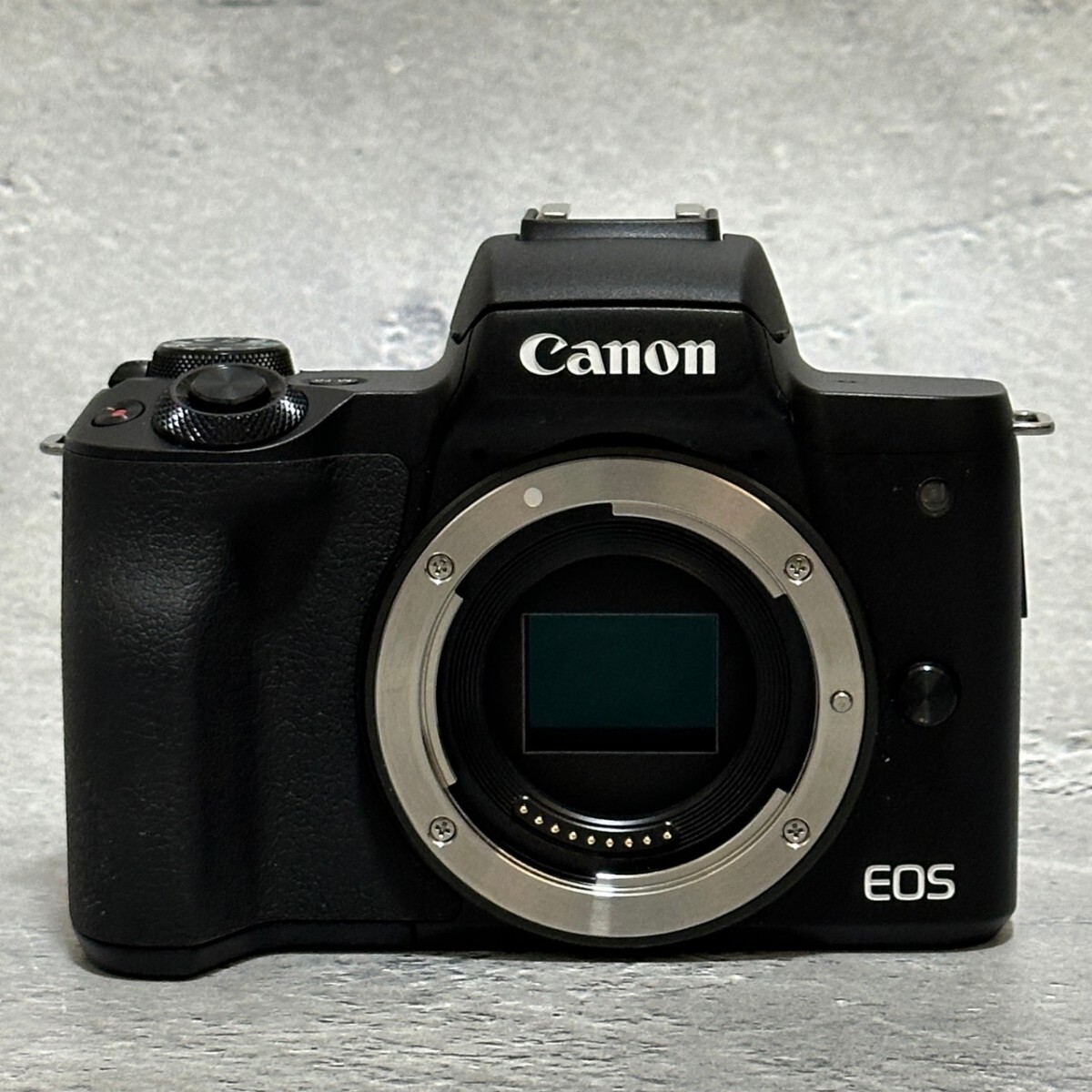 キャノン Canon EOS Kiss M2 ブラック ボディ｜ミラーレス一眼カメラの画像3