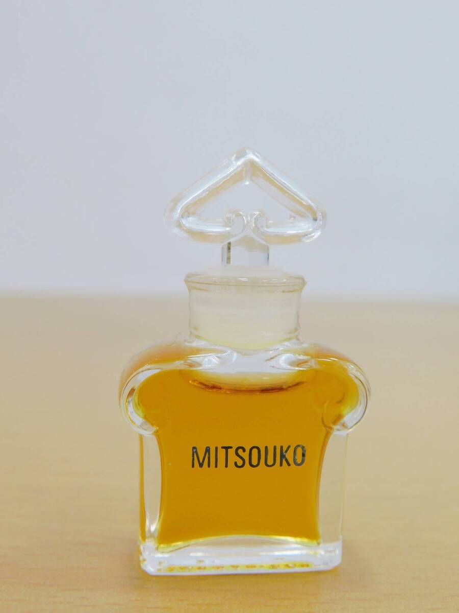 GUERLAIN MITSOUKO Guerlain mitsuko духи 30ml +( дополнение ).. размер 2ml с футляром 