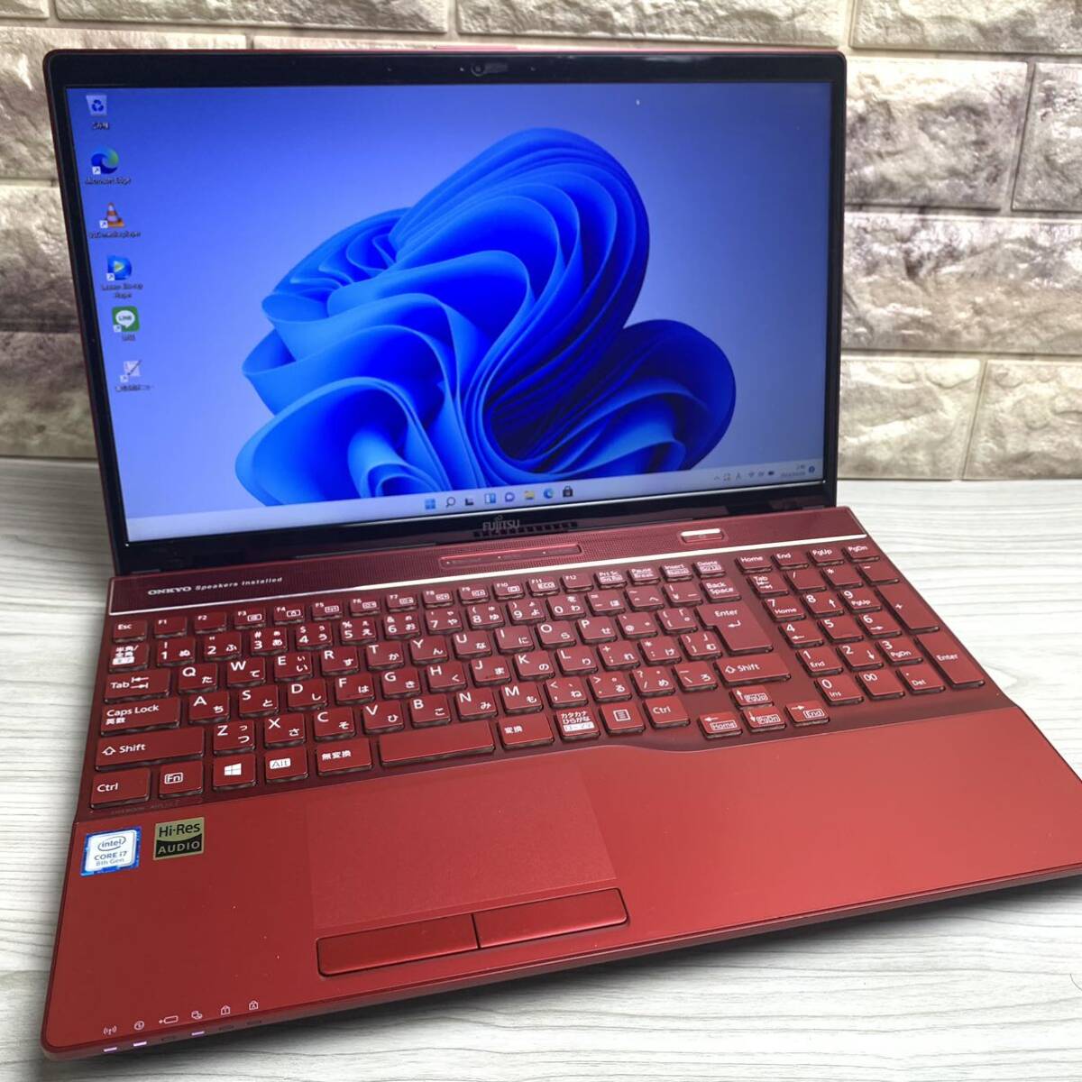 Full HD Core i7-8550U 新品M.2-SSD512GB＋HDD750GB 富士通 LIFEBOOK AH53/C2 メモリ16GB カメラ WIN11 Blu-ray office2019の画像2