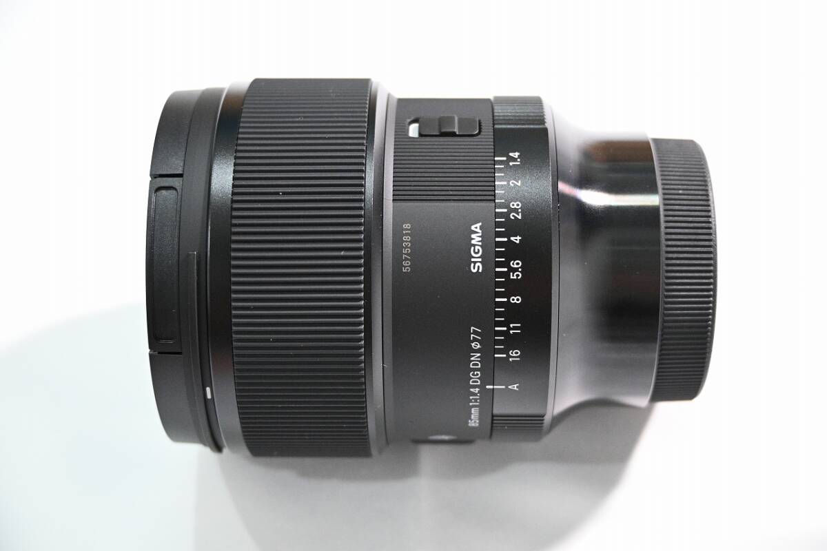 極美品 SIGMA 85mm F1.4 DG DN Art 箱付き 保証書付き / ソニー Eマウント フルサイズの画像3