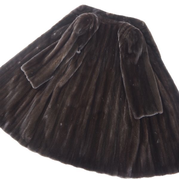 4-YDF040 Fur Ohki BLACK BLAMA ブラックグラマ MINK ミンクファー 最高級毛皮 ロングコート 毛質 艶やか 柔らか ブラウン_画像3