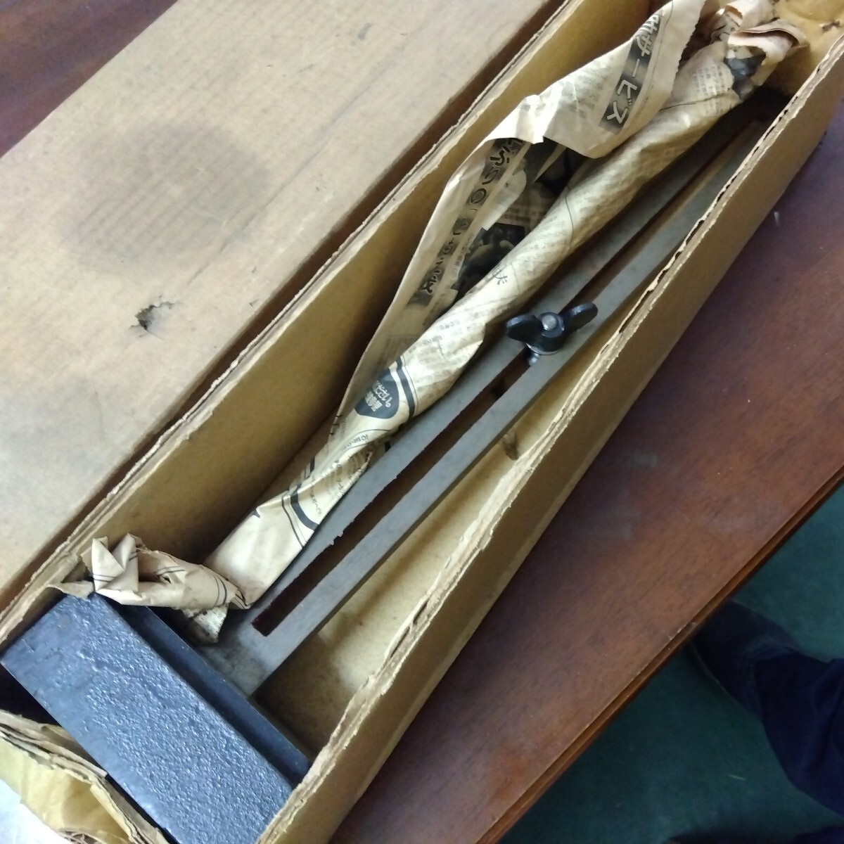 完全新品未使用◎新潟精機の角台トースカン500mm ハイトゲージ 完全新品未使用◎新潟精機の角台トースカン500mm ハイトゲージ