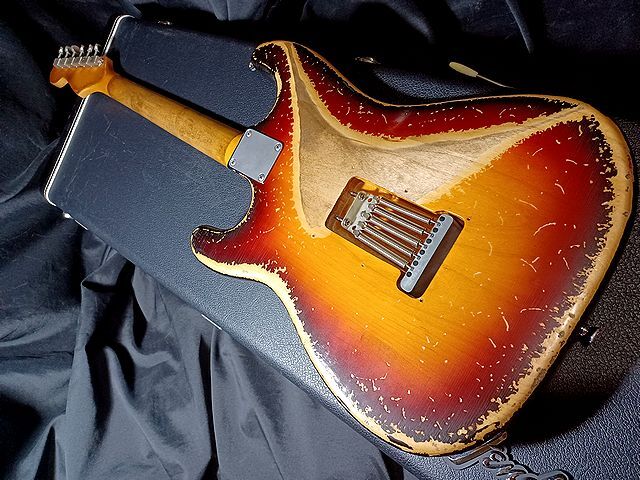 ◇ CustomElectronicsModify Heavy Relic Vintage3Tone Sunburst Stratocaster Fender Puer Vintage 59PickUps ◇_画像6