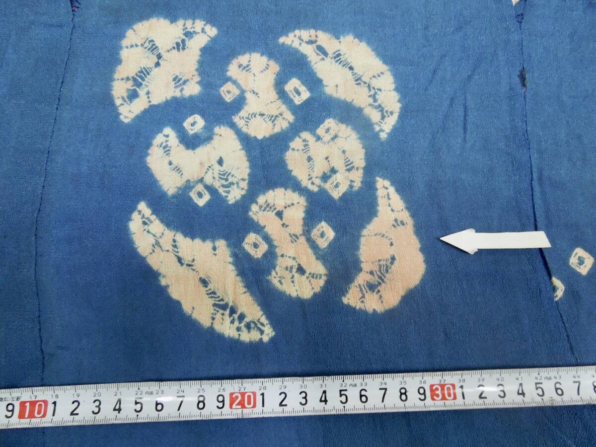 絹織物 古裂 古布 No160 時代裂 江戸縮緬 藍地に絞りの図 解き物 端切れ アンティーク リメイク パッチワーク   の画像3