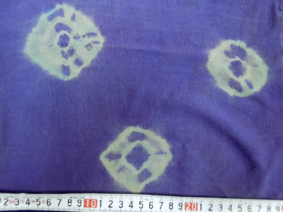 絹織物 古裂 古布 No161 時代裂 江戸縮緬 紫地に絞りの図 解き物 端切れ アンティーク リメイク パッチワーク   の画像2
