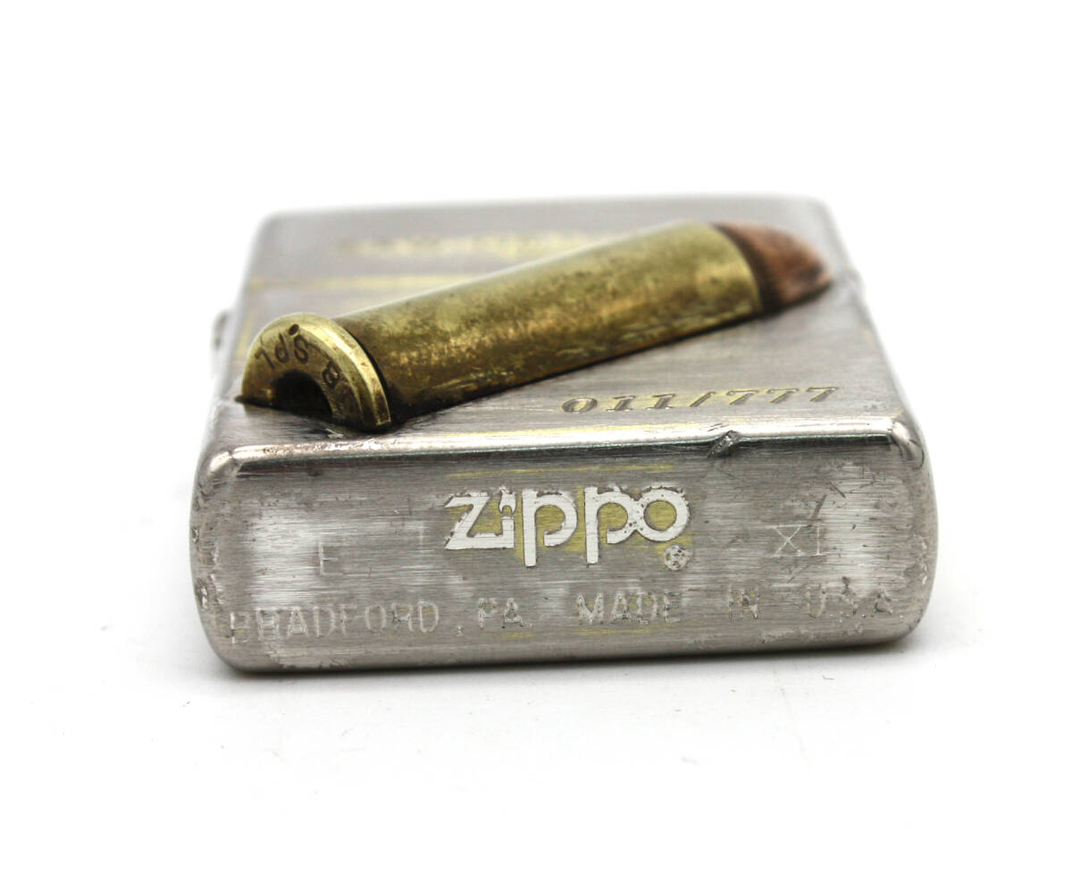 ZIPPO ジッポ 90's ビンテージ シリアルナンバー入り S&W スミス&ウェッソン 銃弾 立体 メタル張り オイルライター 1995年製_画像3