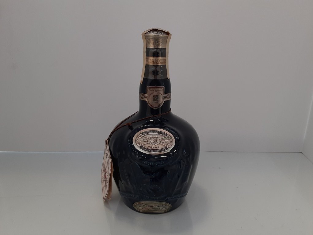 ★【古酒】ロイヤルサルート ROYAL SALUTE 21年 21YEAROLD 青 ブレンデッド スコッチウイスキー 700ml/40度【未開封】｛sk2313｝の画像1