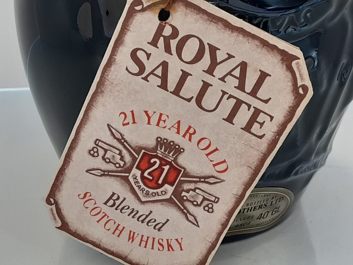 ★【古酒】ロイヤルサルート ROYAL SALUTE 21年 21YEAROLD 青 ブレンデッド スコッチウイスキー 700ml/40度【未開封】｛sk2313｝の画像5