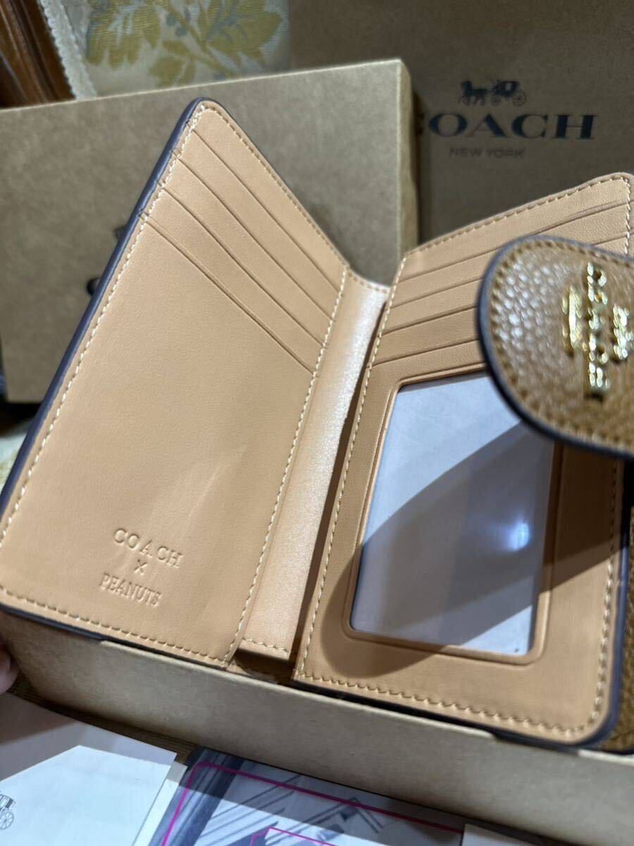 COACH 二つ折り財布 コーチ 財布 ピーナッツコラボの画像4