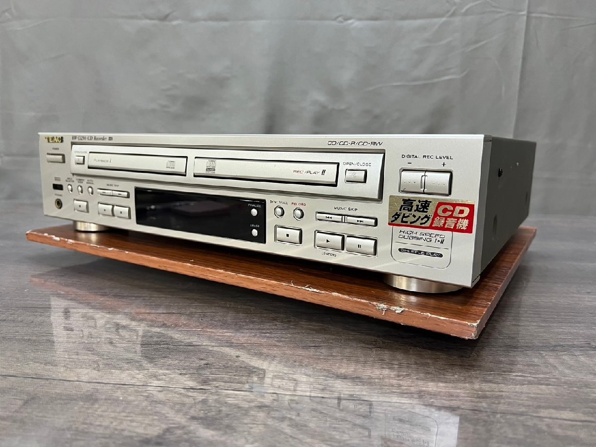 △418　ジャンク品　オーディオ機器　CDレコーダー　TEAC RW-D250　ティアック_画像1