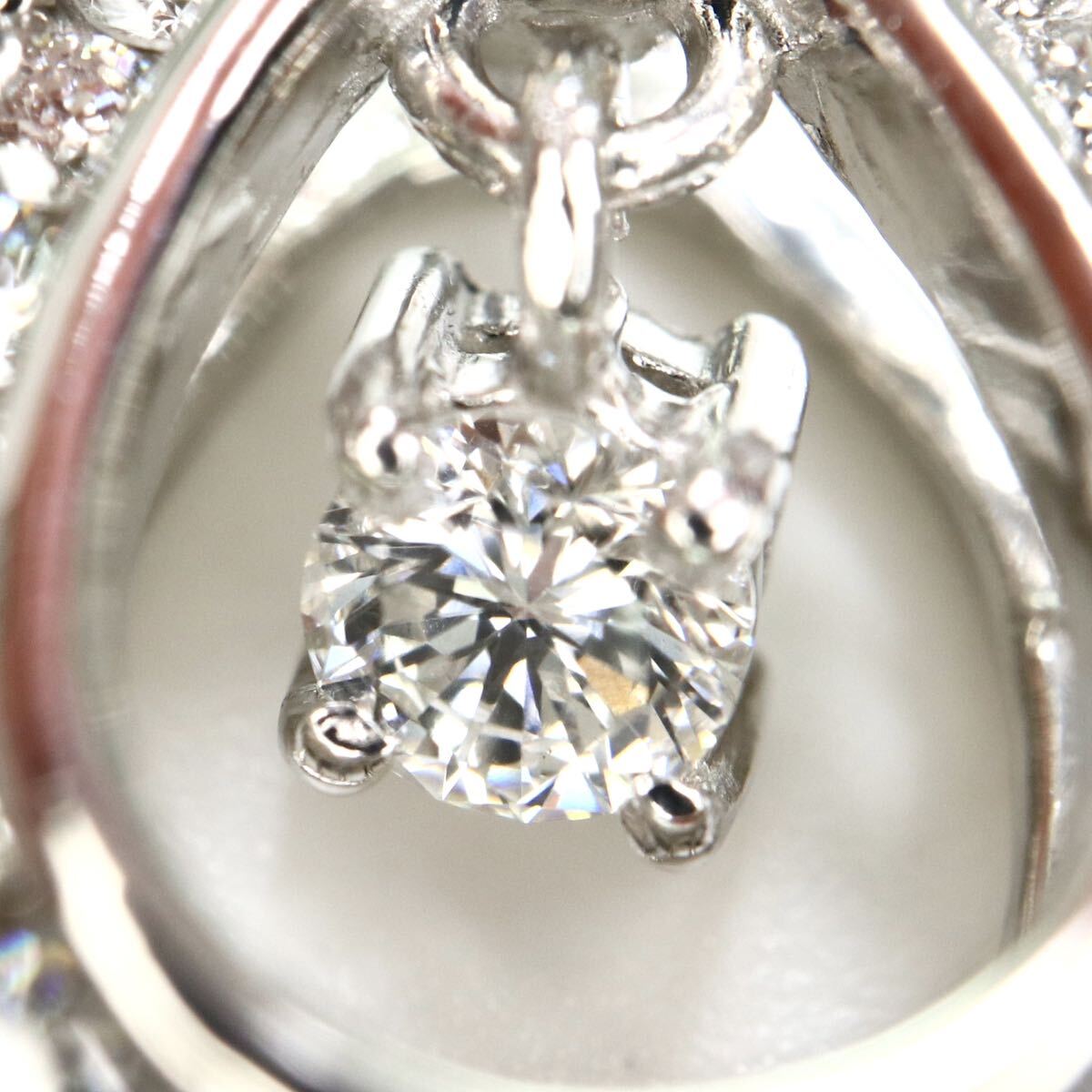 《Pt900天然ダイヤモンドペンダントトップ》A 約3.2g 0.50ct diamond pendant jewelry ジュエリーEB3/EC1_画像3