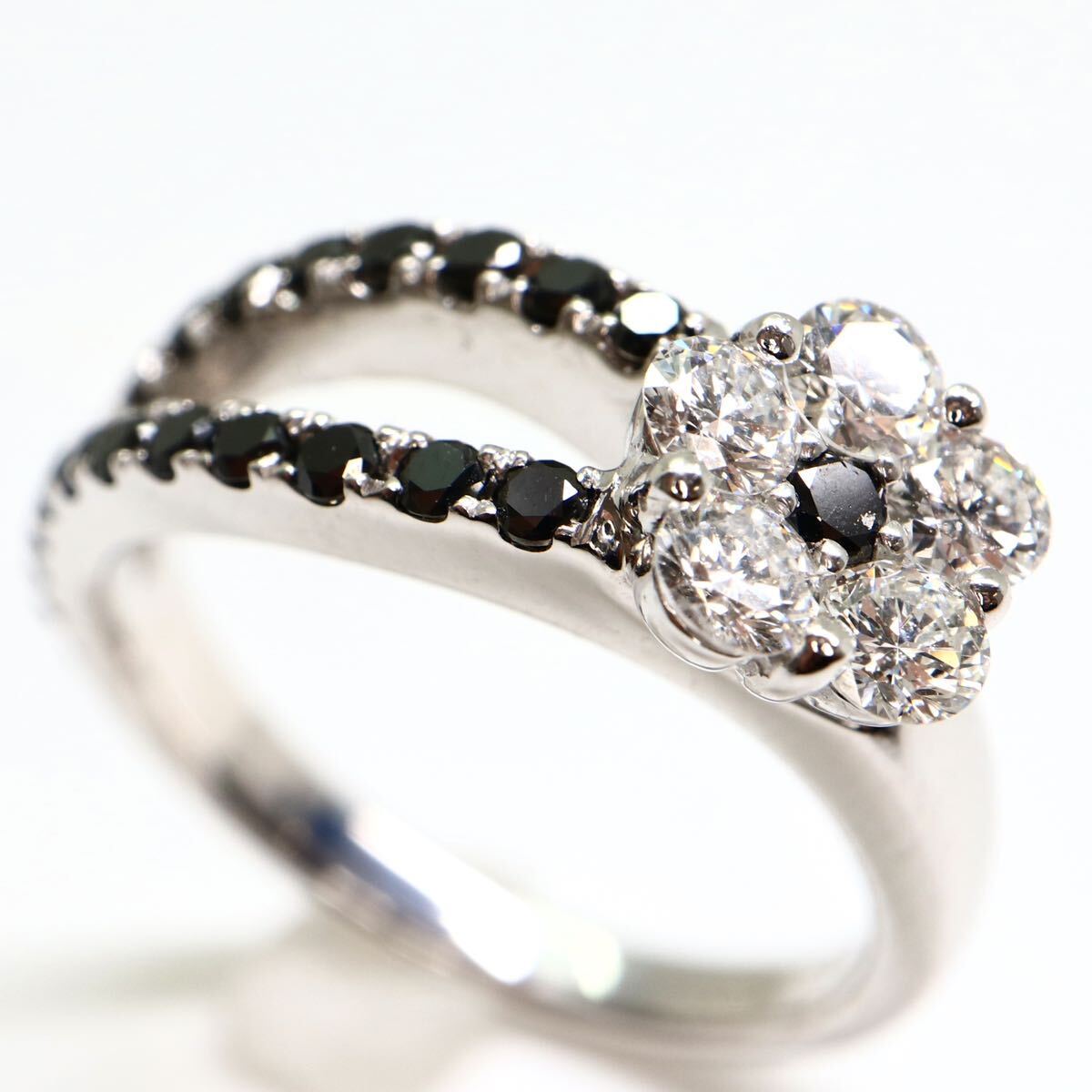 《K18WG 天然ダイヤモンドリング》A 約3.5g 約5号 0.30ct 0.26ct diamond ring 指輪 black EA8/EAの画像2