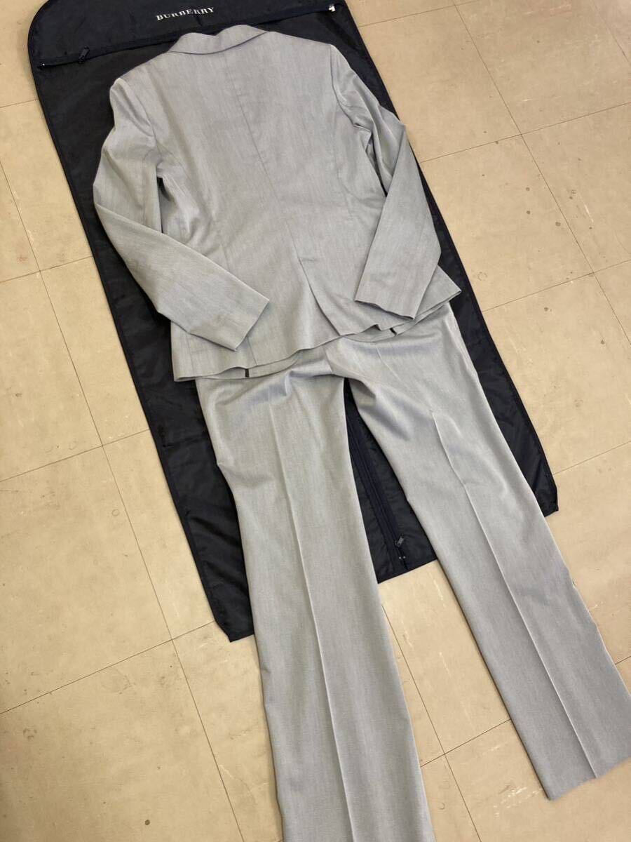 【フォーマル】BURBERRYLONDON バーバリーロンドン レディース40 パンツスーツ グレー 薄い肩パッド入 春夏の画像2