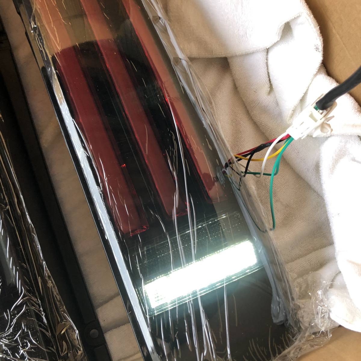 ハイエース テールランプ テールライト LED シーケンシャルウインカー 寒冷地仕様対応 200系 ハイエース スモーク の画像6