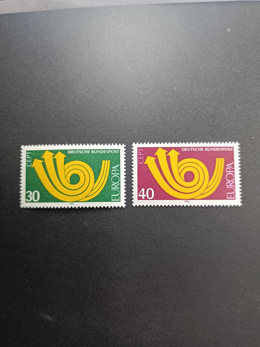 ★ 西ドイツ　未使用 切手　1973年 2種完 ★並以上かと思います。_画像1
