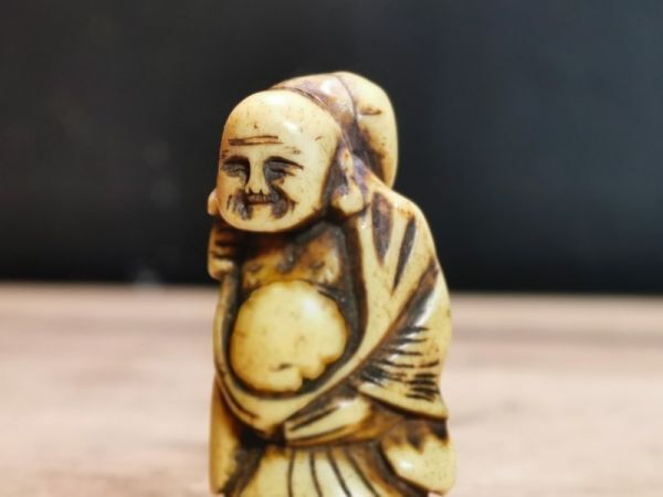 [.]h87kf48r era deer angle carving person cloth sack sama netsuke * oriental sculpture * search ).. thing kiseru tube smoke . go in seal case sea ivory ... Seven Deities of Good Luck . person 