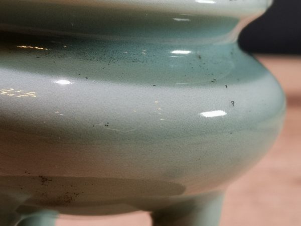 [.]h86ubt66r celadon . crane . copper cover censer *. tool * search ) China fine art old . Joseon Dynasty ceramics and porcelain metalwork incense case . tree .... fragrance 