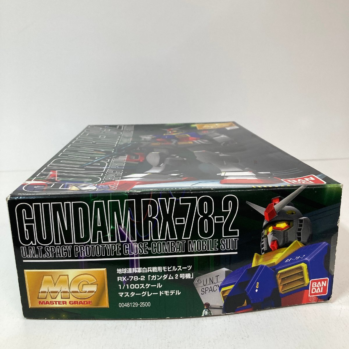 [ not yet constructed ] plastic model Bandai GUNDAM 1/100 RX-78-2 Gundam 2 serial number master grade model BANDAI*