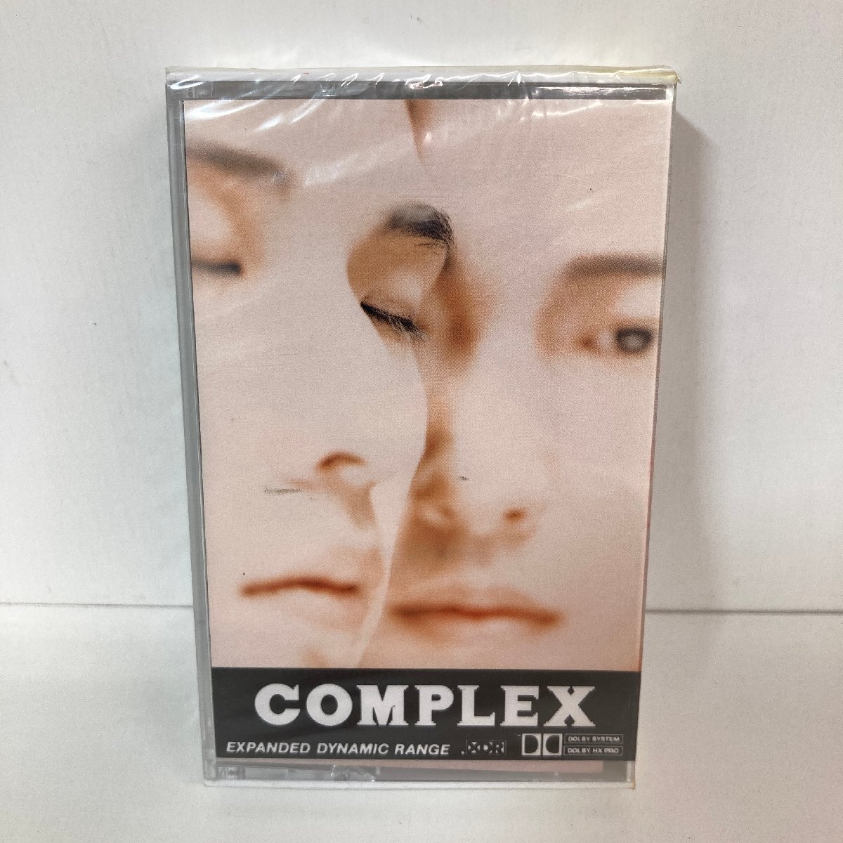 【未開封カセットテープ】 COMPLEX / コンプレックス 布袋寅泰 吉川晃司 東芝EMI ZT28-5443 ★の画像1