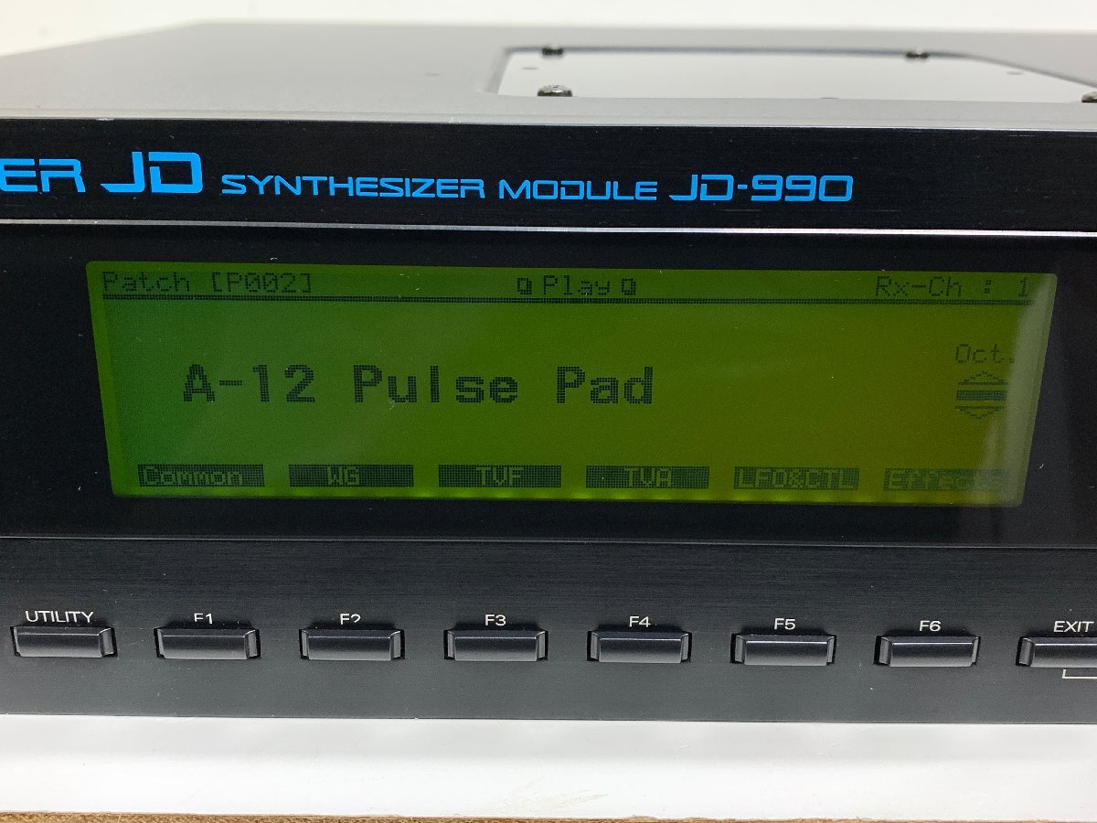 Roland JD-990< рабочее состояние подтверждено >* шнур электропитания отсутствует Roland MIDI источник звука синтезатор 2U подставка крепление MADE IN JAPAN * получение возможно *