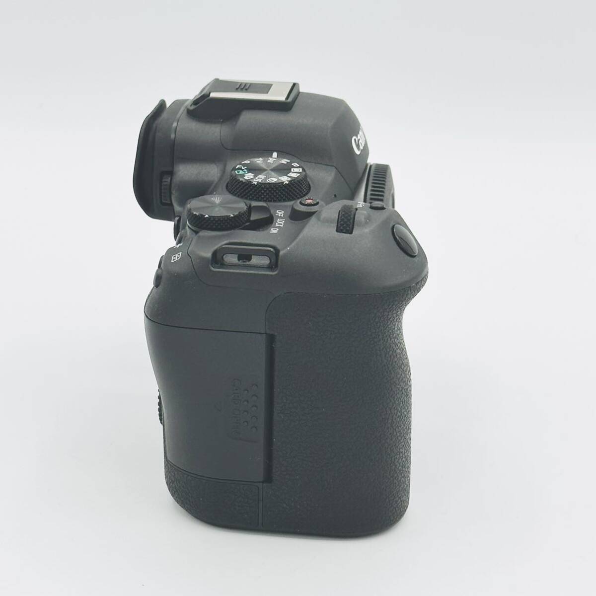 83200円 【ほぼ新 8000ショット以下】キヤノン EOSR6MK2 ミラー 83200円 【ほぼ新 8000ショット以下】キヤノン EOSR6MK2 ミラー