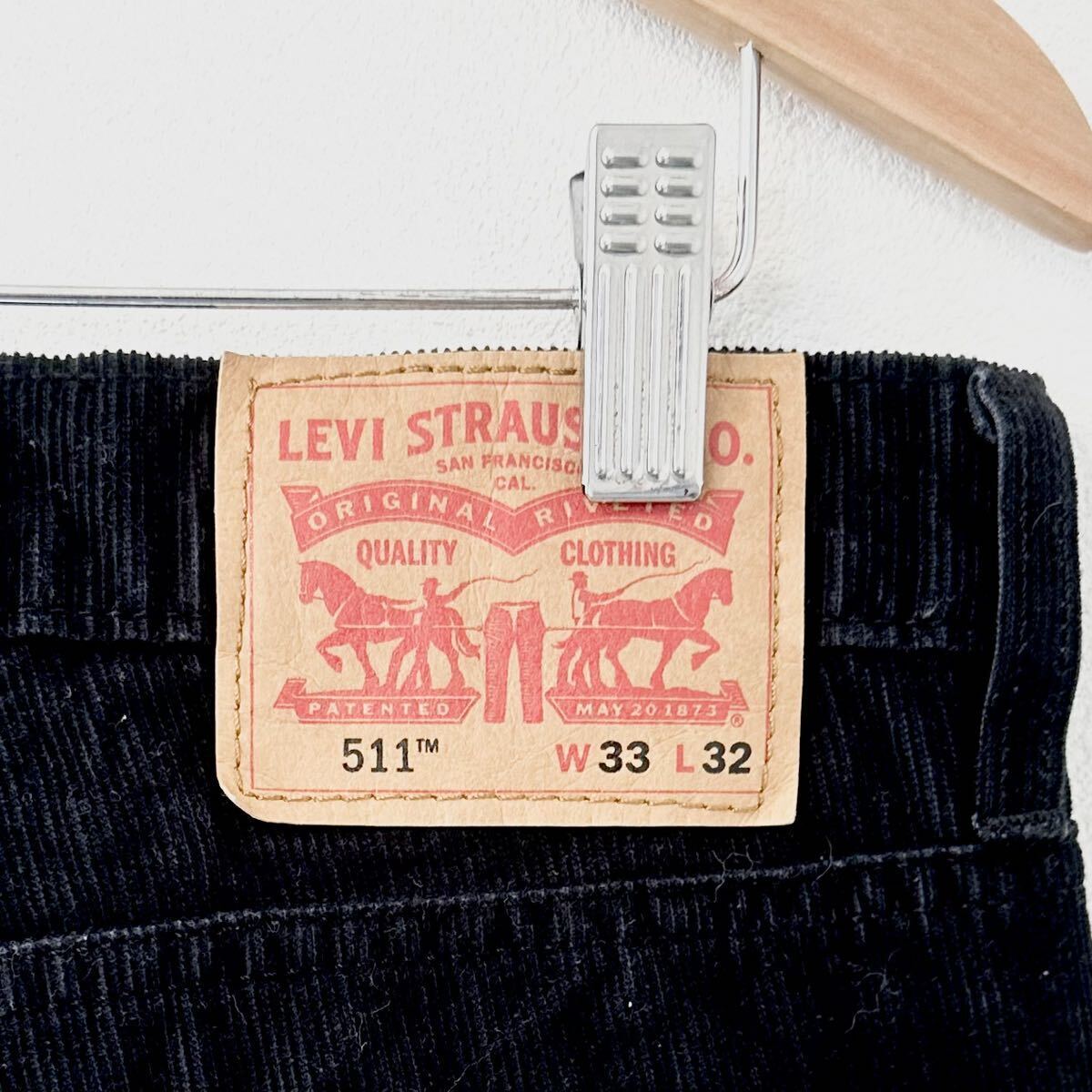 H7526ii LEVI’S(リーバイス) サイズ33×32(Lくらい) パンツ コーデュロイパンツ ブラック メンズ バングラデシュ製_画像8