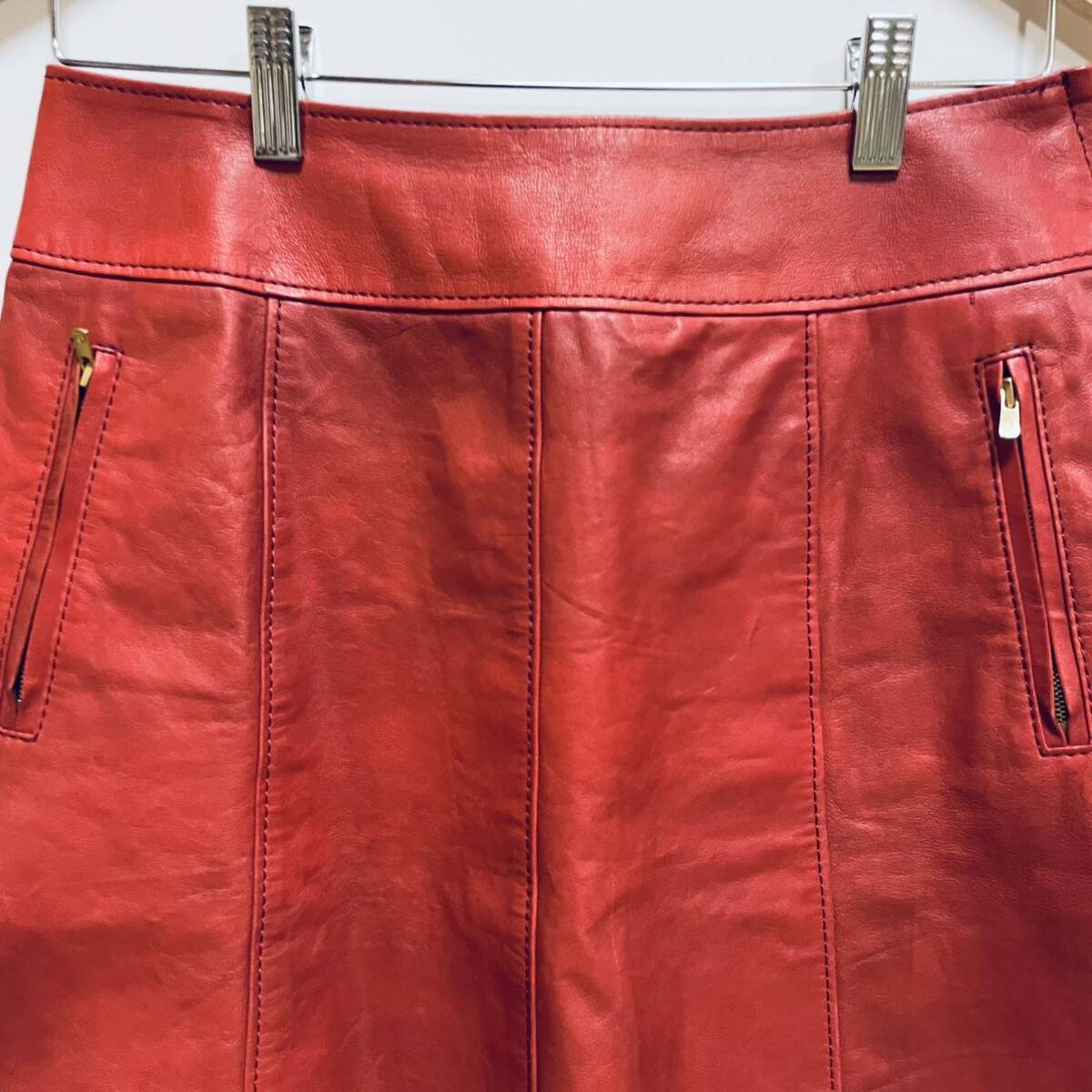 H7653gg TOMORROWLAND(トゥモローランド) サイズ38（M位） ひざ丈スカート 赤 レッド レディース レザー 羊革 台形スカート の画像3