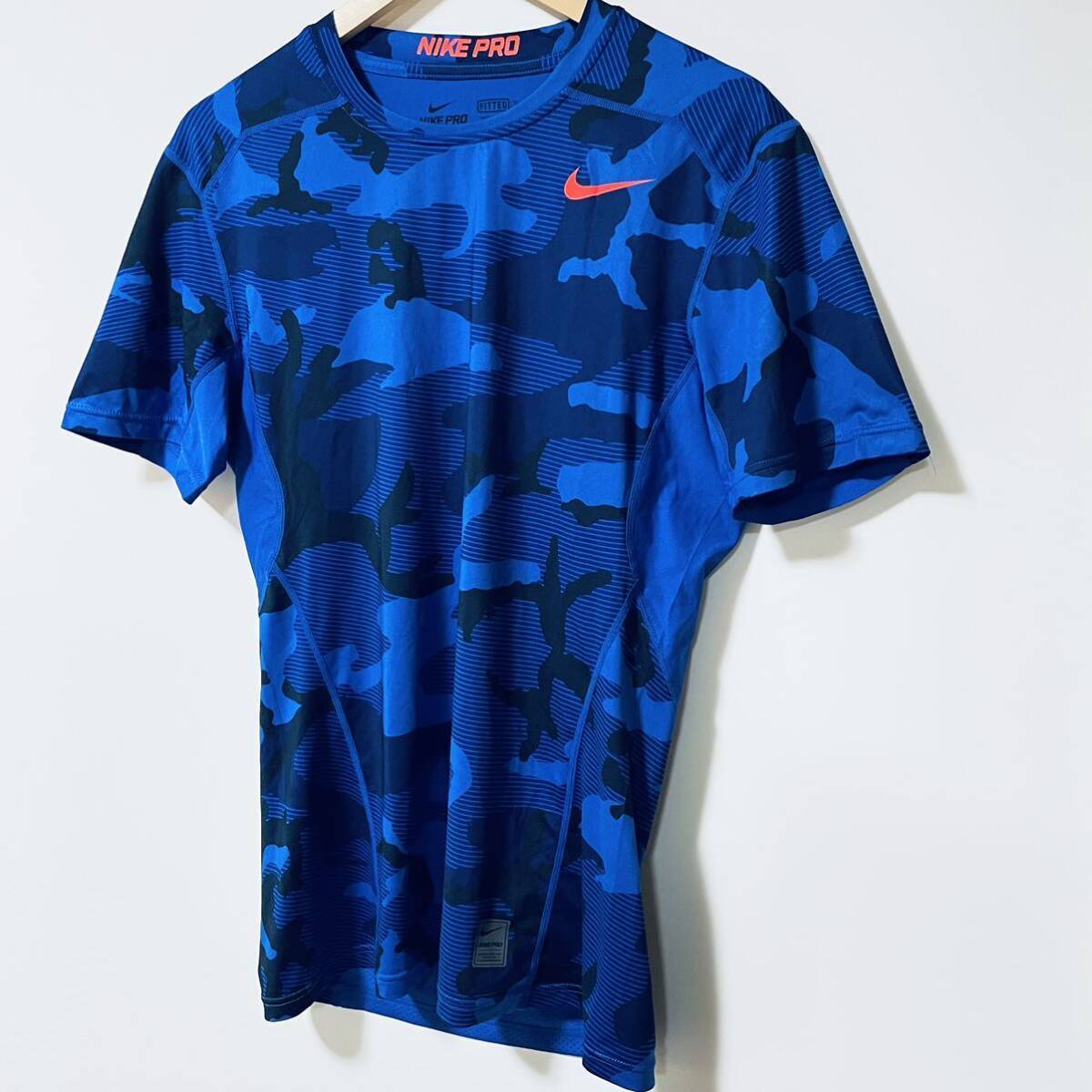 H7887gg NIKE PRO（ナイキプロ） サイズL 半袖Tシャツ 青 ブルー ネイビー メンズ スポーツウエア Dri-FIT （ドライフィット） 通気性の画像4
