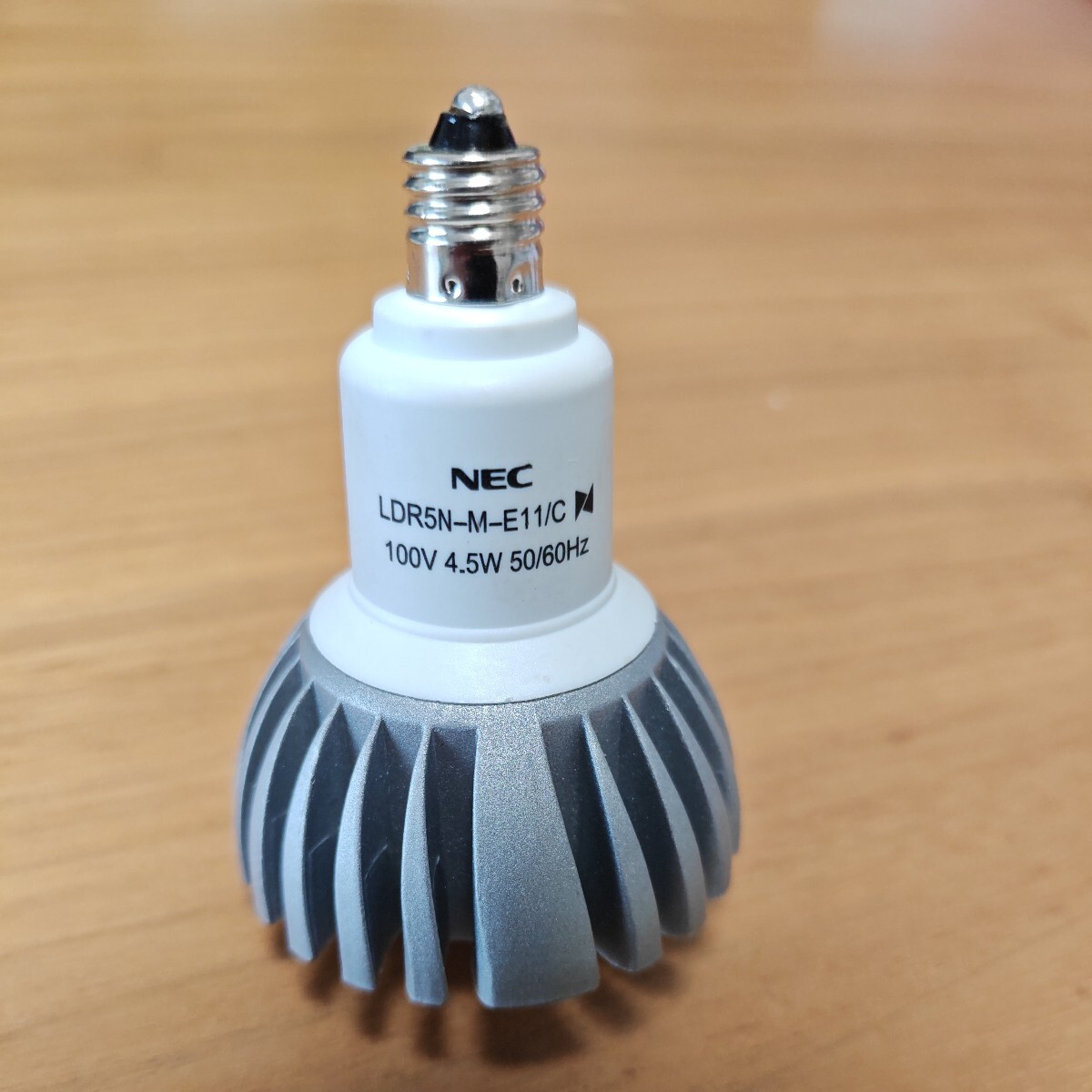 NEC LED電球 E11口金 LDR5N-M-E11/C 電球色 2個セット_画像1
