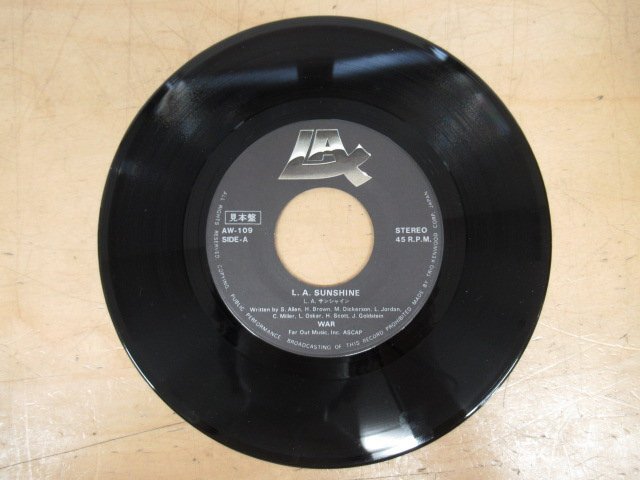 K1169 EPレコード「【見本盤】ウォー/WAR L.A.サンシャイン/シスコ・キッド」AW-109の画像3