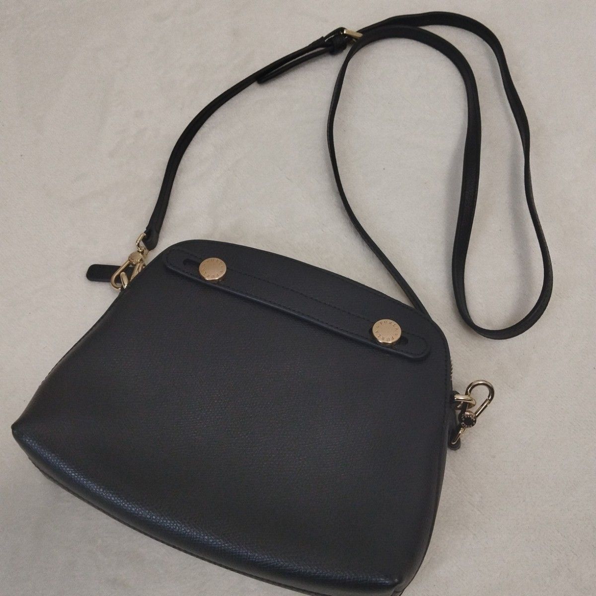 美品】 フルラ FURLA ショルダーバッグ レザー 黒|Yahoo!フリマ 美品】 フルラ FURLA ショルダーバッグ レザー 黒|Yahoo!フリマ