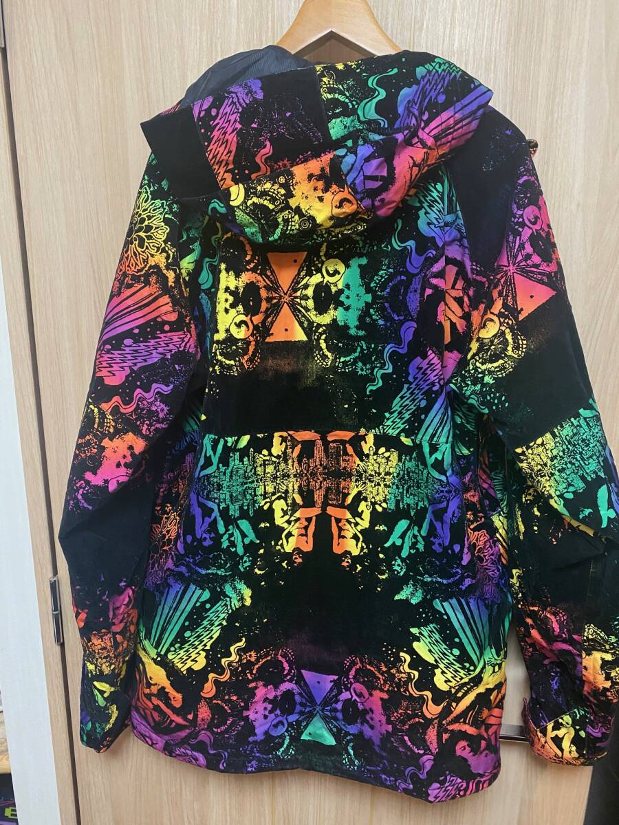送料無料 中古品 BURTON ウエア 上下セット サイズM 送料無料 中古品 BURTON ウエア 上下セット サイズM
