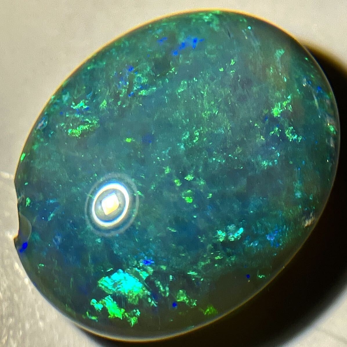 遊色効果!!☆天然ブラックオパール5.272ct☆A 約13.6×11.1mm ルース 裸石 black opal 宝石 ジュエリー jewerly テEA0_画像1