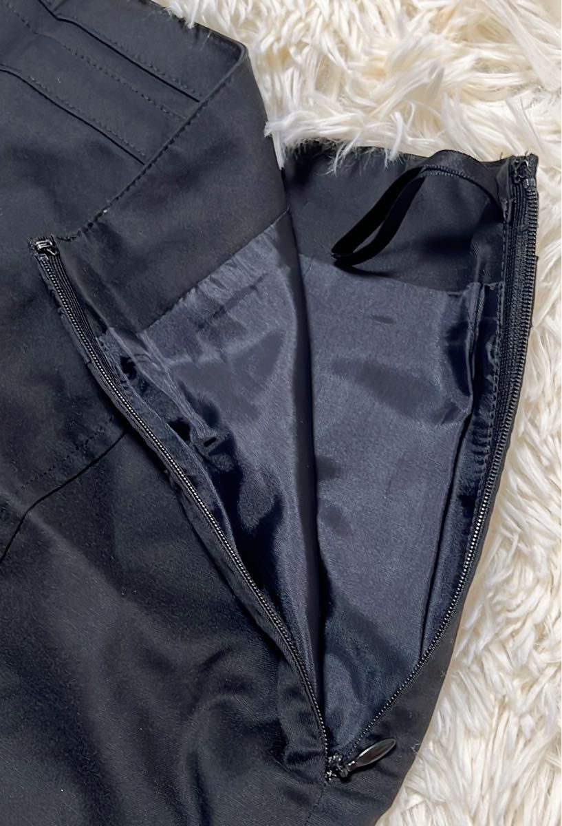 自由区　スカート　ミニ　黒色　38＝Mサイズ　日本製　綿80% 美品