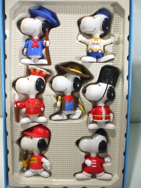 [ изначальный ..] хорошая вещь McDonald's ограничение Snoopy world Tour фигурка все 28 вида комплект коллекция BOX есть 