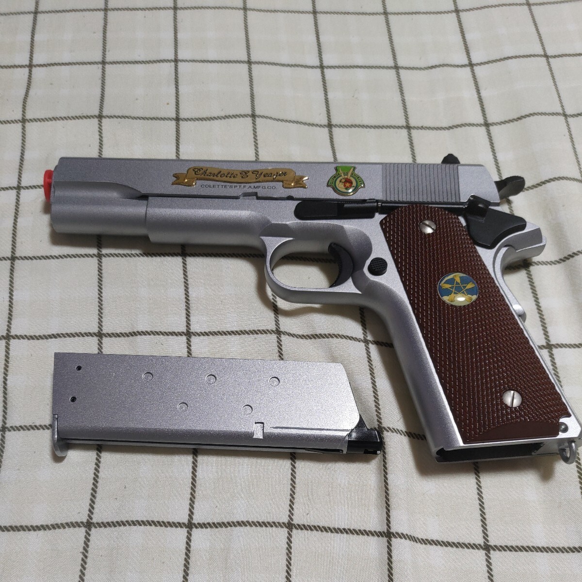 ウエスタンアームズ WA M1911《ストライクウィッチーズ ウエスタンアームズ WA M1911《ストライクウィッチーズ