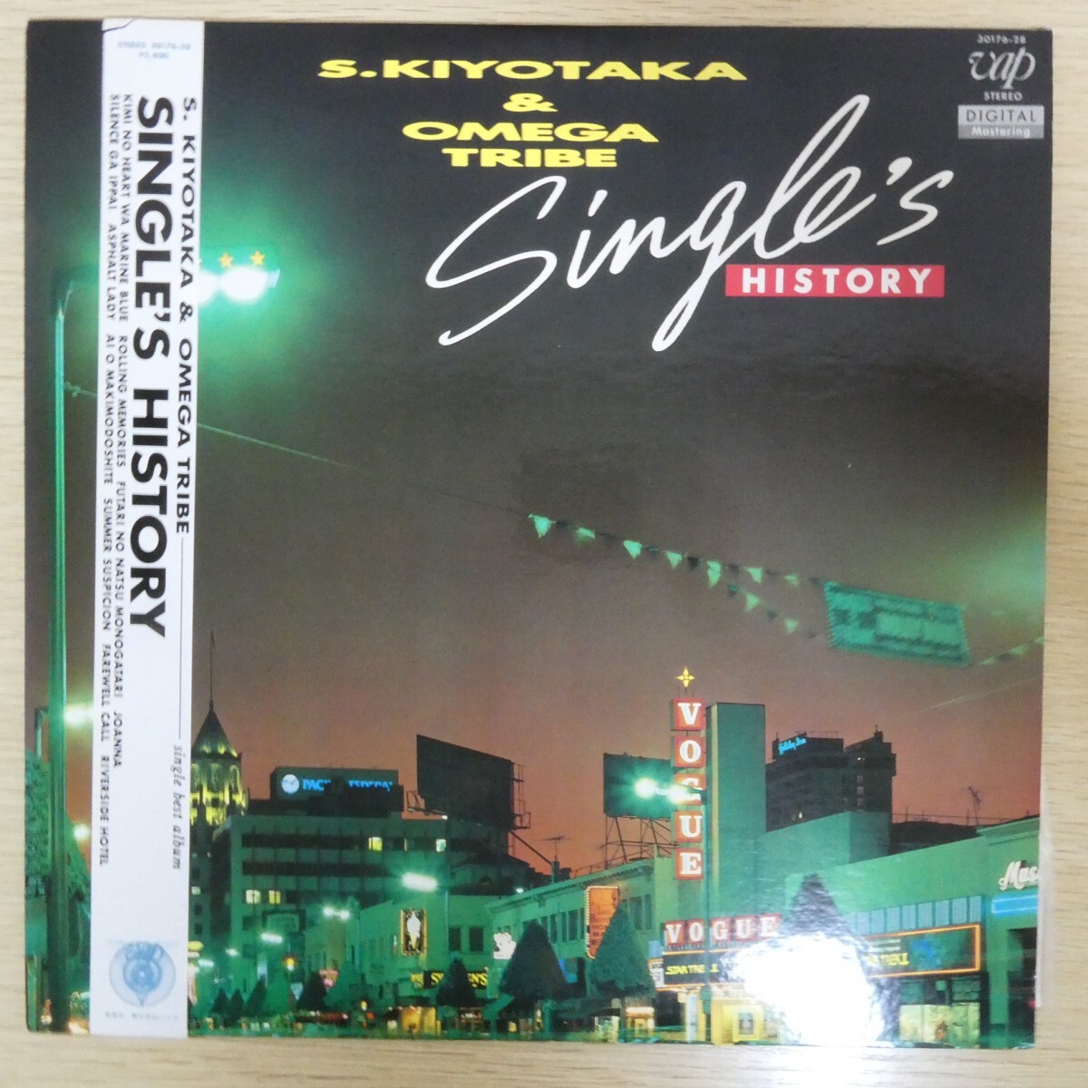 LP6235☆帯付/ステッカー付「杉山清貴&オメガトライブ / Single's History / 30176-28」_画像1