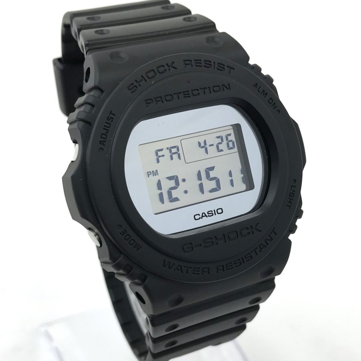 新品 CASIO カシオ G-SHOCK ジーショック 腕時計 DW-5700BBMA クオーツ デジタル ラウンド ブラック ミラー コレクション 箱付 動作確認済_画像4