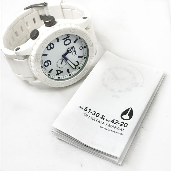 新品 NIXON ニクソン 腕時計 51-30 クオーツ アナログ ラウンド ホワイト 白 コレクション コレクター おしゃれ 電池交換済 動作確認済_画像6