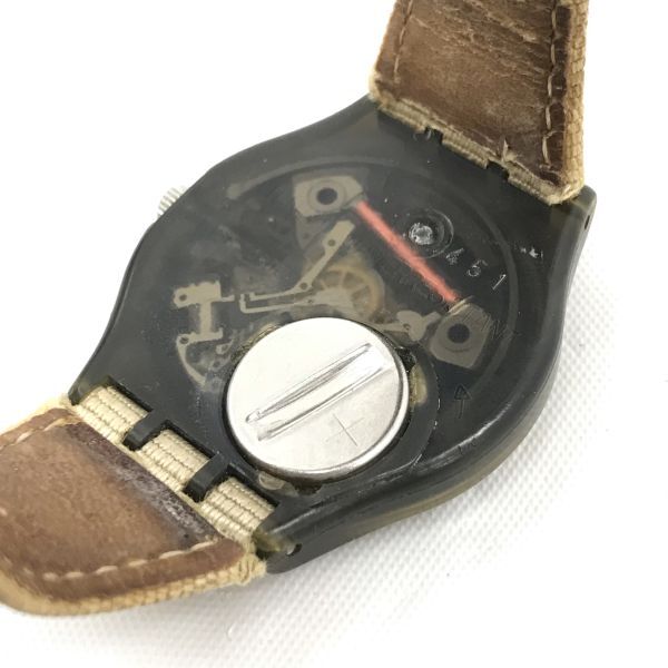 Swatch スウォッチ 腕時計 クオーツ コレクション コレクター おしゃれ カレンダー ライトブラウン モカ シンプル 電池交換済 動作確認済の画像5