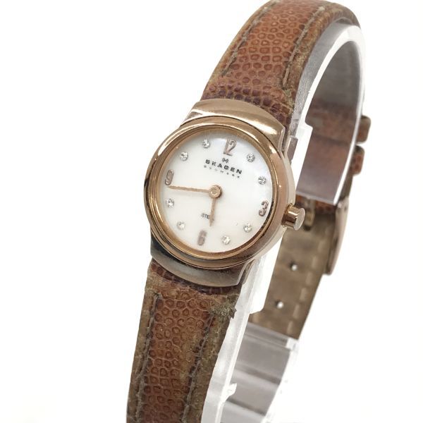 SKAGEN スカーゲン 腕時計 クオーツ シェル ラインストーン シンプル コレクション おしゃれ 2針 ラウンド アナログ 電池交換済 動作確認済の画像2