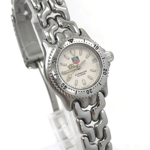 美品 TAGHEUER タグホイヤー プロフェッショナル セル 腕時計 S99.008 クオーツ アイボリー カレンダー コレクション おしゃれ 動作確認済の画像3