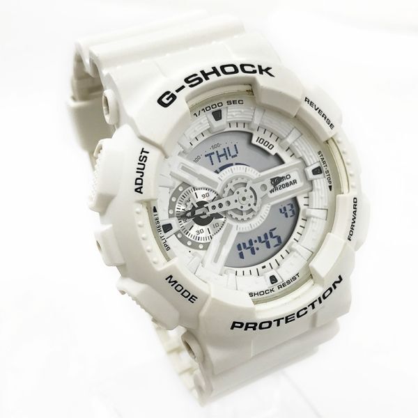 美品 CASIO カシオ G-SHOCK ジーショック 腕時計 GA-110MW-7A クオーツ アナデジ ラウンド ホワイト コレクション 箱付 動作確認済みの画像4