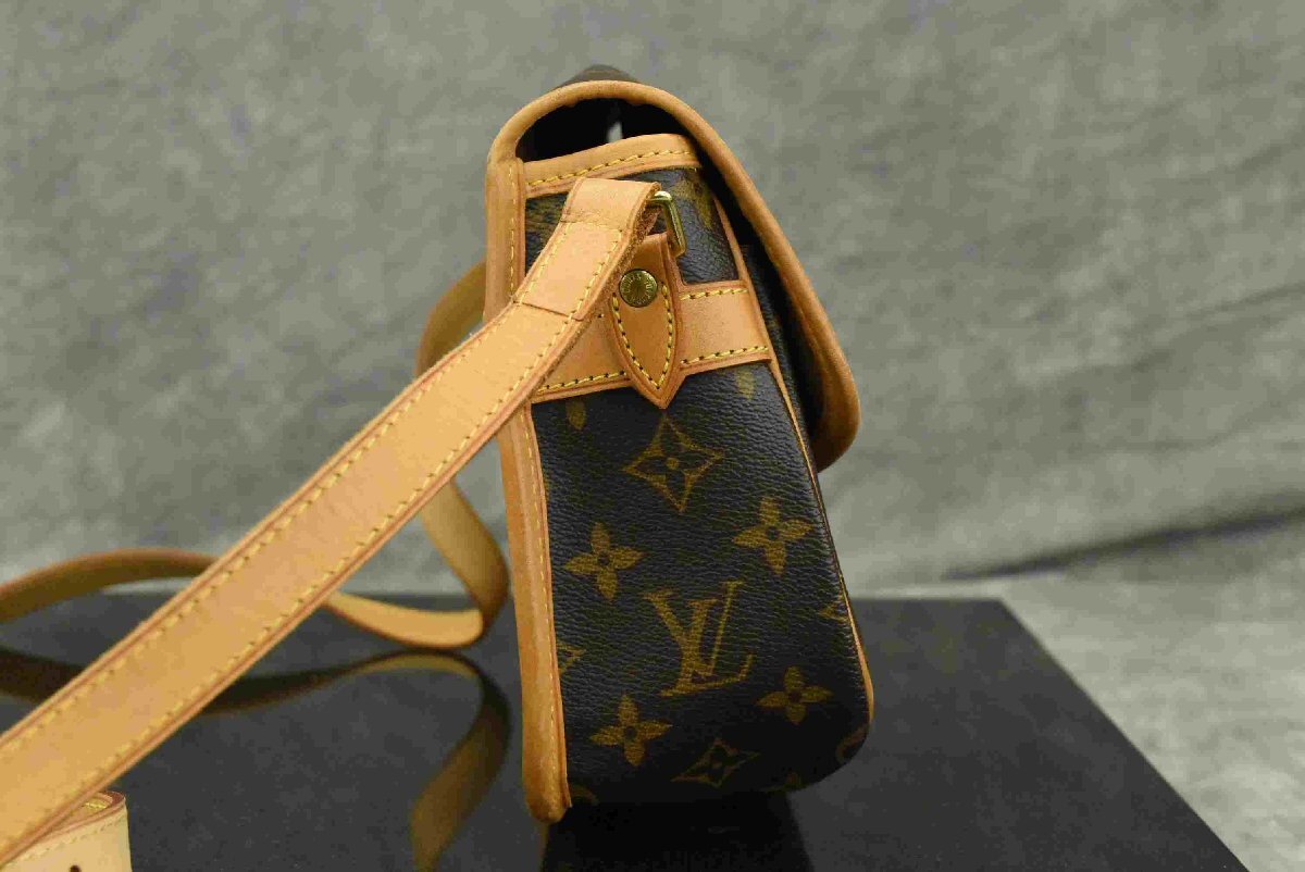 F☆LOUIS VUITTON ルイヴィトン モノグラム ジベシエール ショルダーバッグ ☆中古☆_画像4