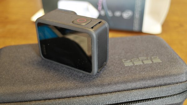 GoPro HERO9 BLACK 新品社外バッテリー 充電器付き 新品保護フィルム ※連休に旅行に間に合うよう発送！！の画像4