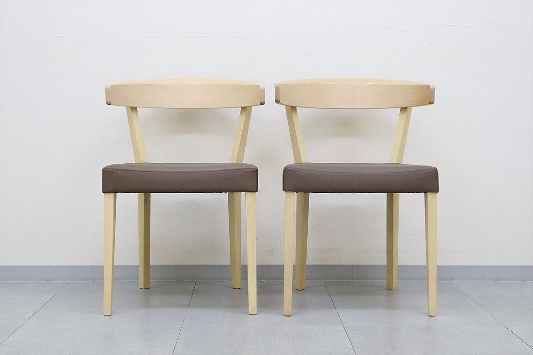 ◆karimoku カリモク家具 CA37モデル ダイニングチェア 食堂椅子 2脚セット 合成皮革 軽量 木製 モダン シンプル CA3700F562の画像2